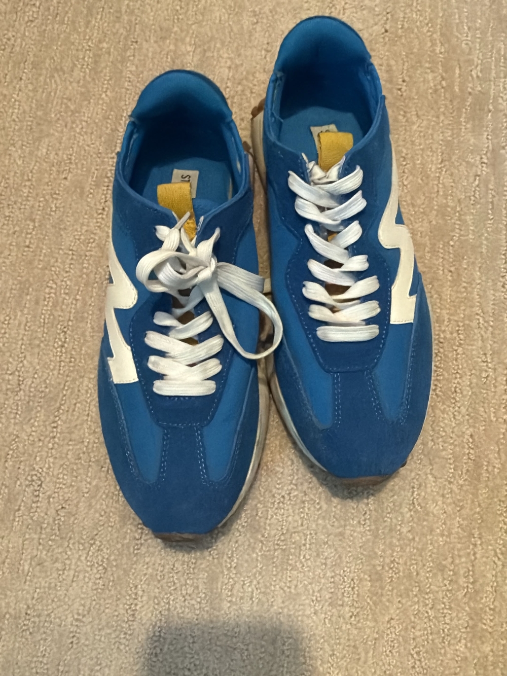 Blue Retro Runner Sneakers with White Accents